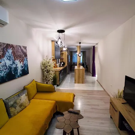 Three-room In The Center Of Várna