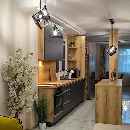 Three-room In The Center Of Apartman