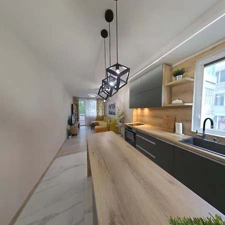 Apartman Three-room In The Center Of Várna
