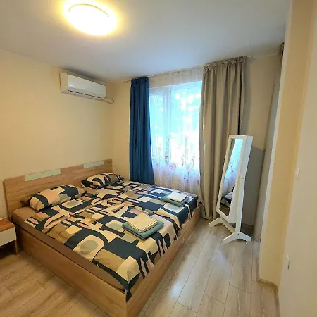 Apartman Three-room In The Center Of Várna